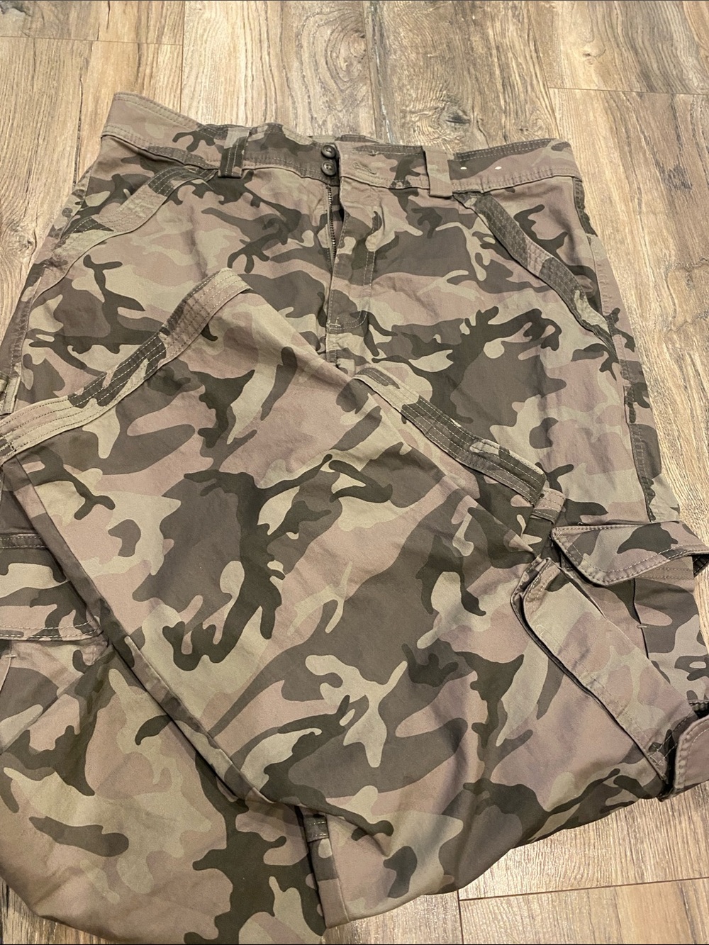 Abercrombie cargo pants size 32